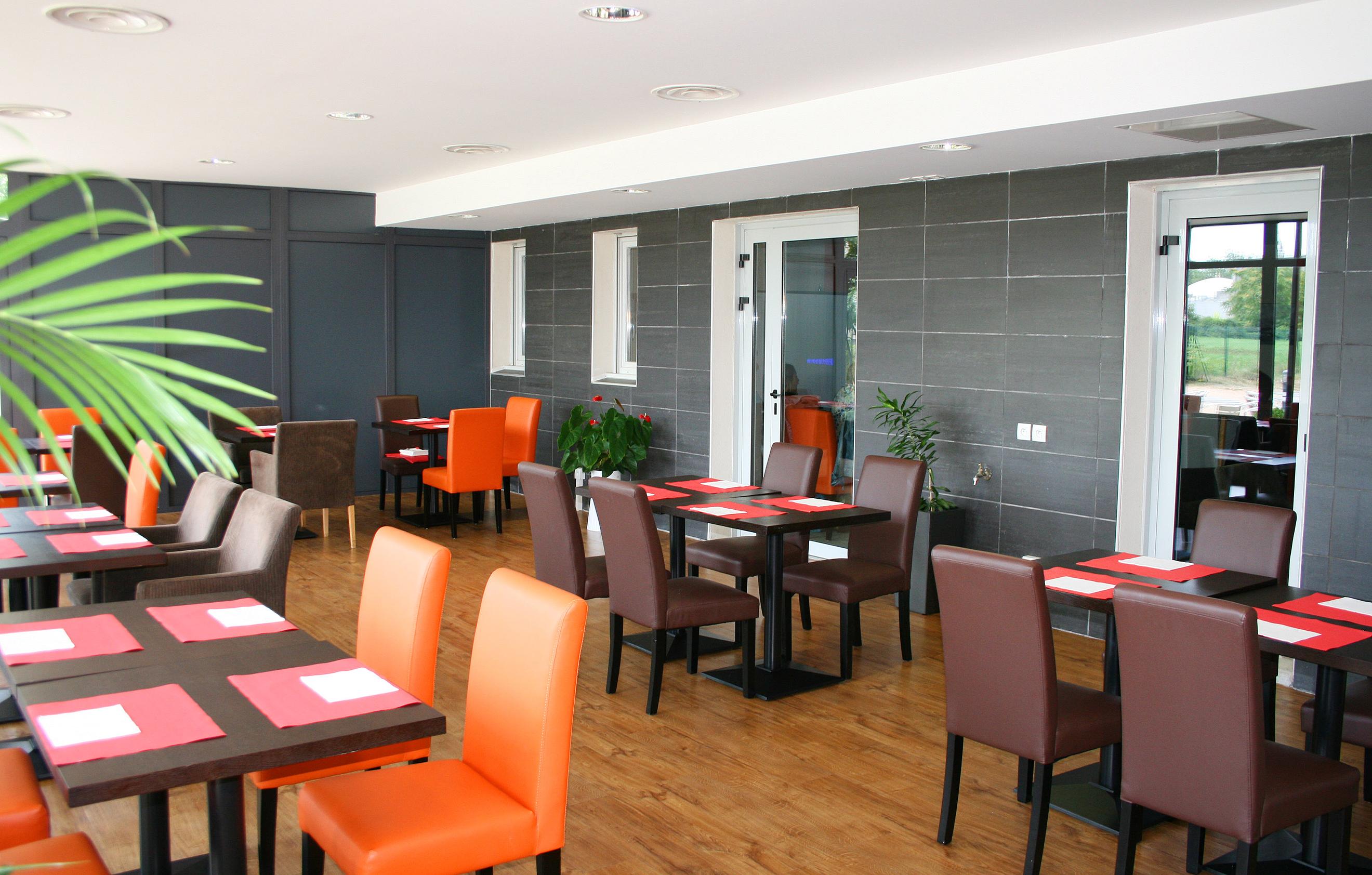Appart'Hotel Odalys City - Bioparc Lyon Est Екстер'єр фото