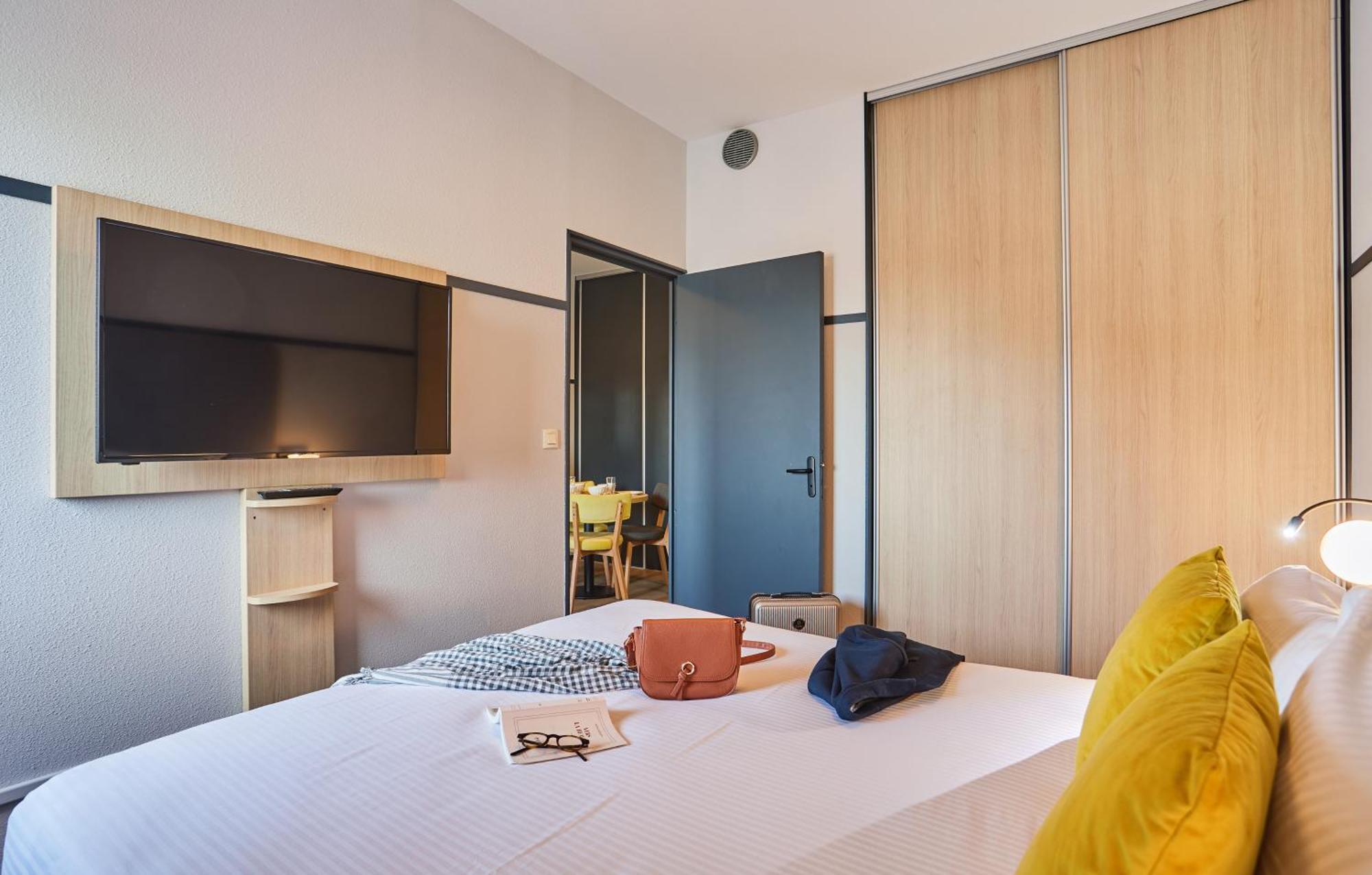 Appart'Hotel Odalys City - Bioparc Lyon Est Екстер'єр фото