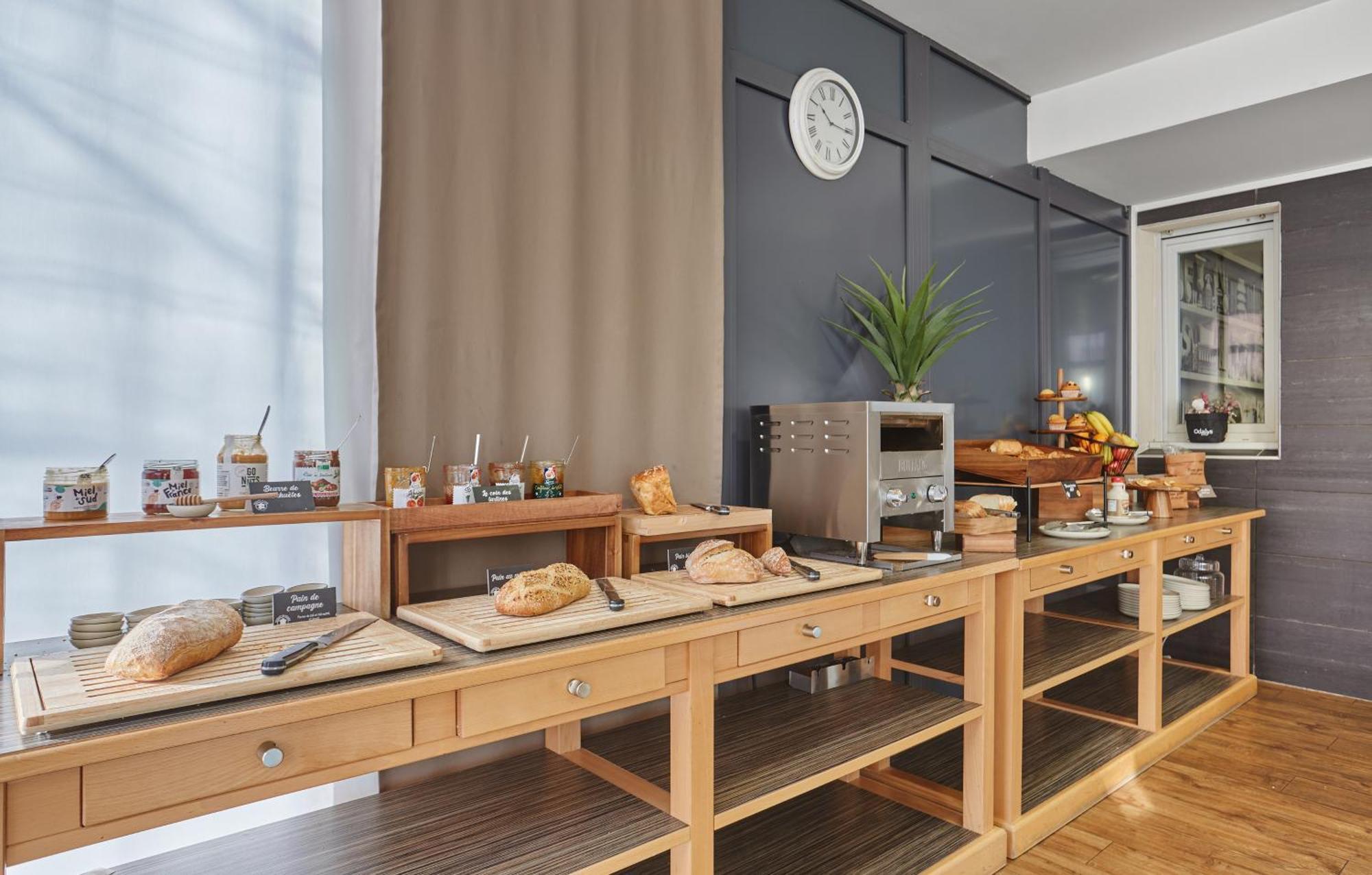 Appart'Hotel Odalys City - Bioparc Lyon Est Екстер'єр фото