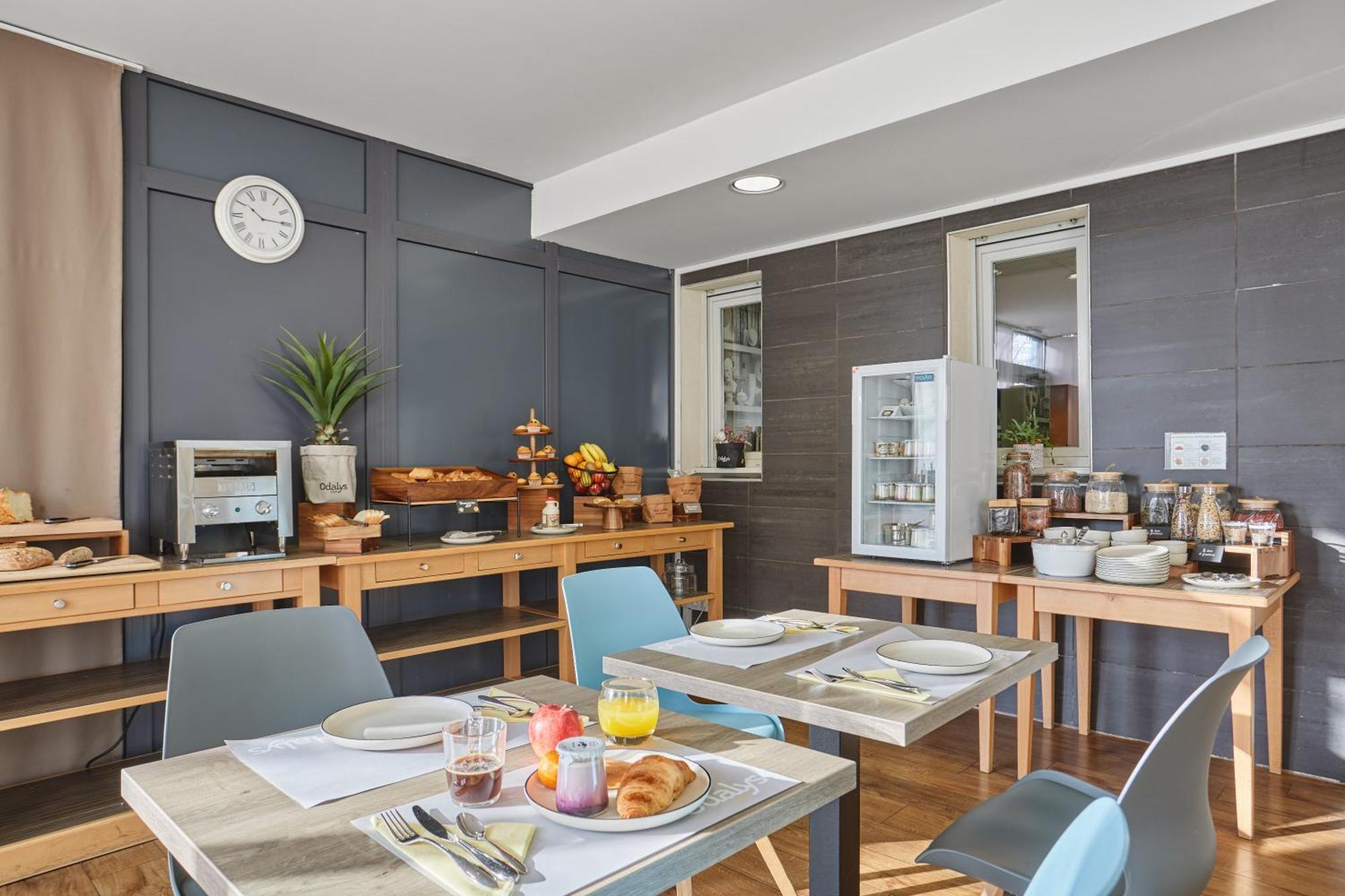 Appart'Hotel Odalys City - Bioparc Lyon Est Екстер'єр фото