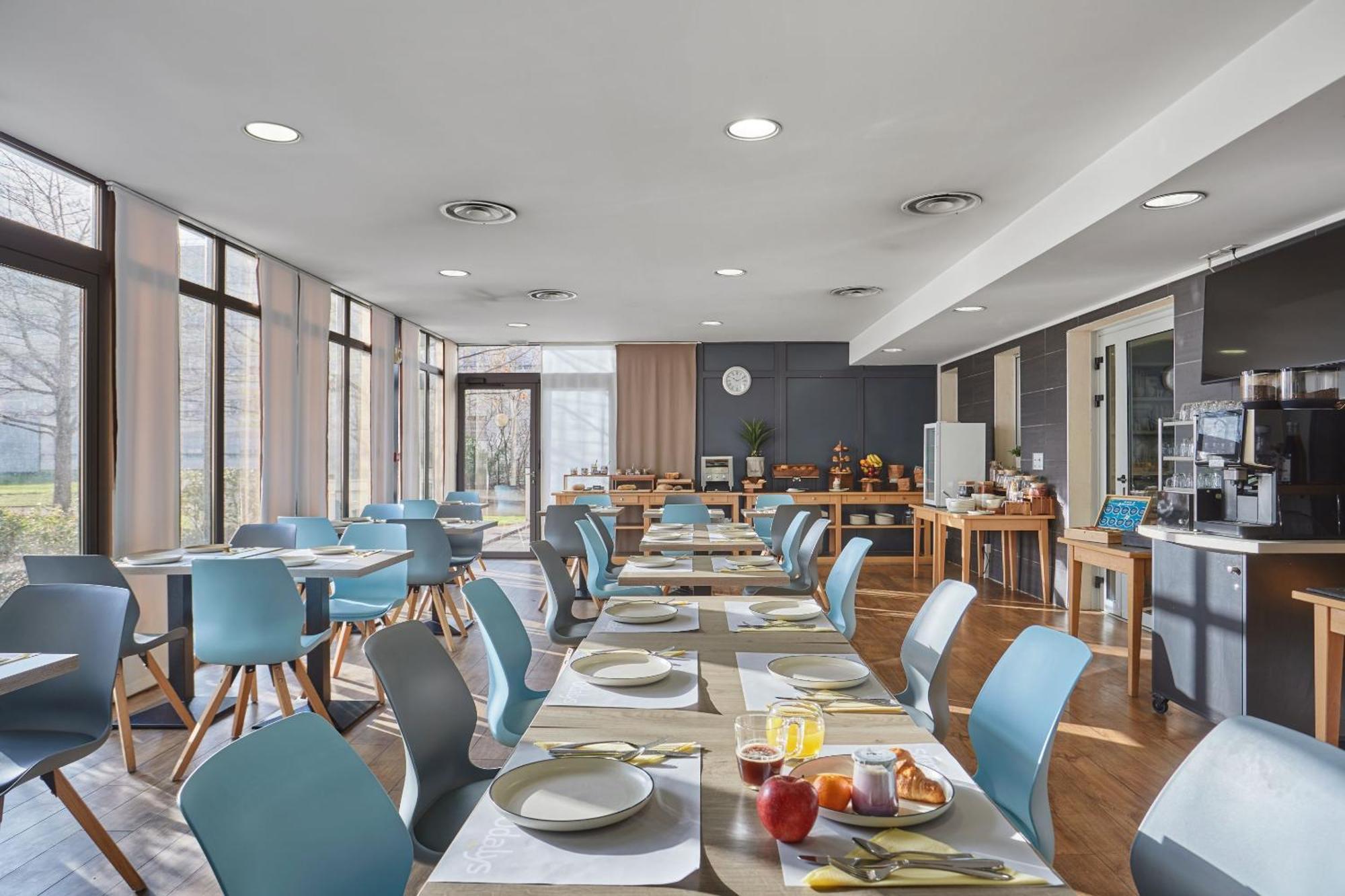 Appart'Hotel Odalys City - Bioparc Lyon Est Екстер'єр фото