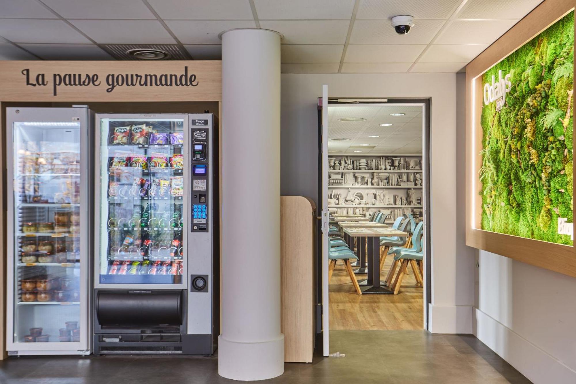 Appart'Hotel Odalys City - Bioparc Lyon Est Екстер'єр фото