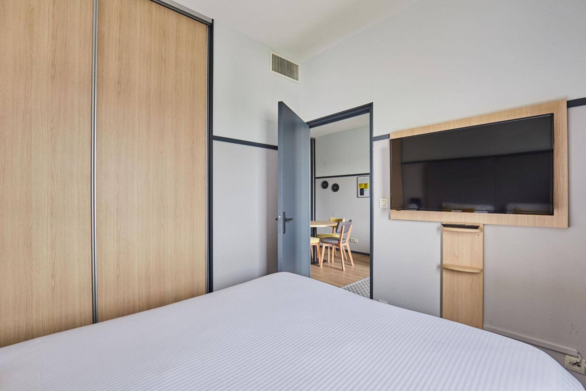 Appart'Hotel Odalys City - Bioparc Lyon Est Екстер'єр фото